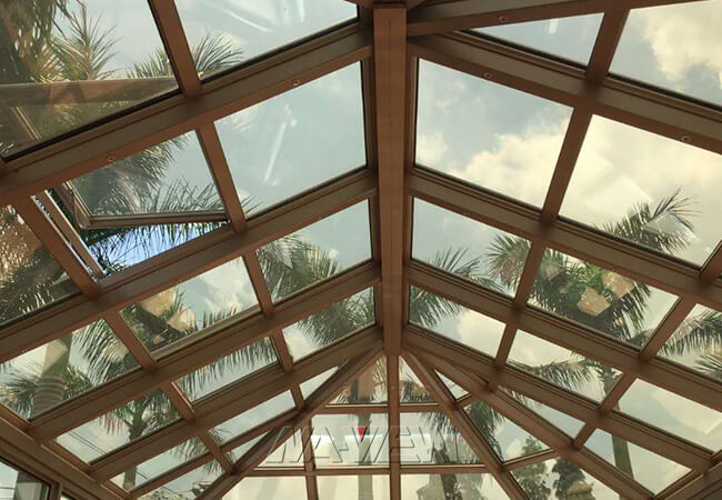 A annoncé le Sunroom extérieur de plafond de cathédrale de pignon de Sunroom moderne de toit 3